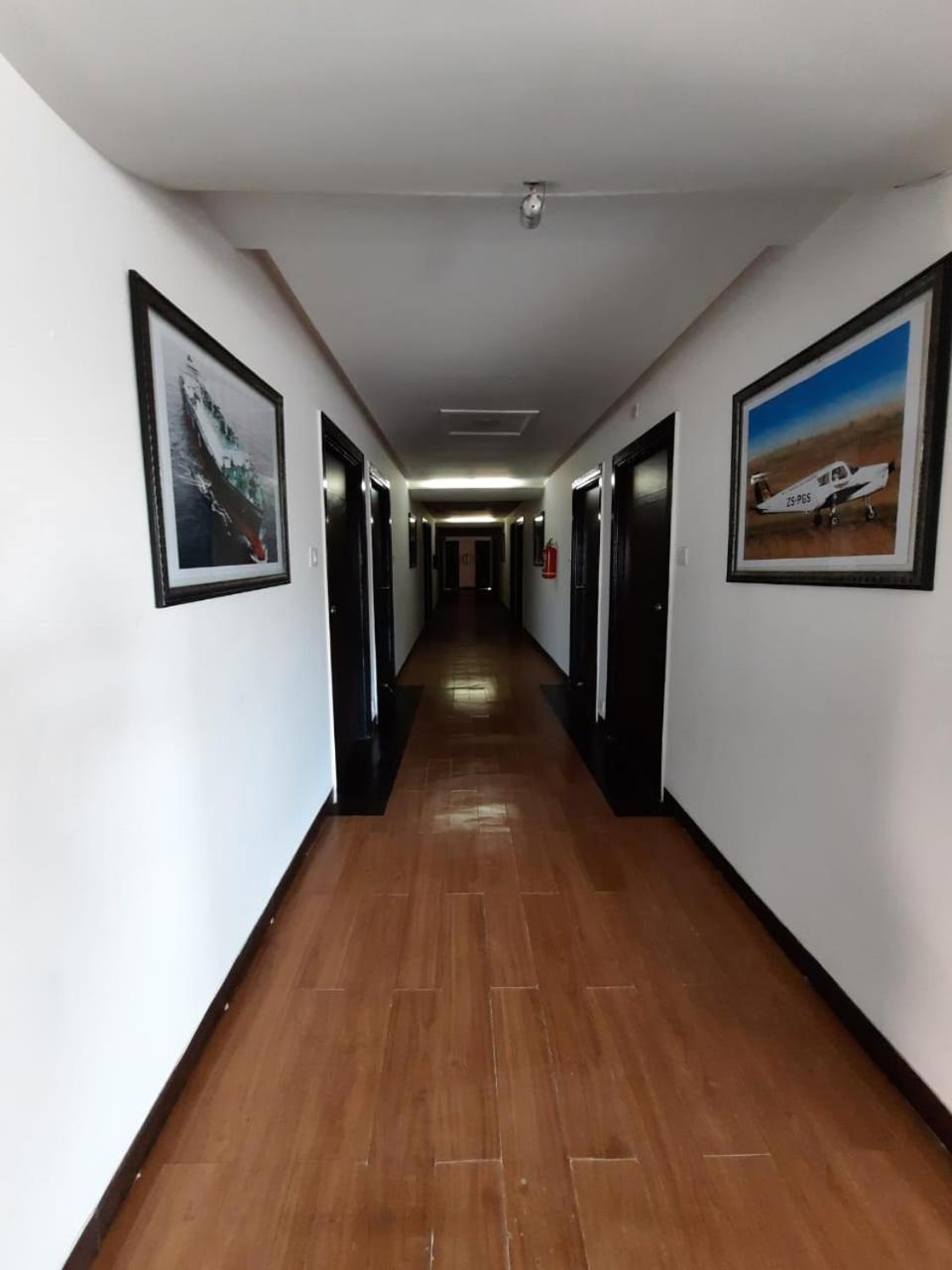 אינדורה Hotel Grand Suites מראה חיצוני תמונה