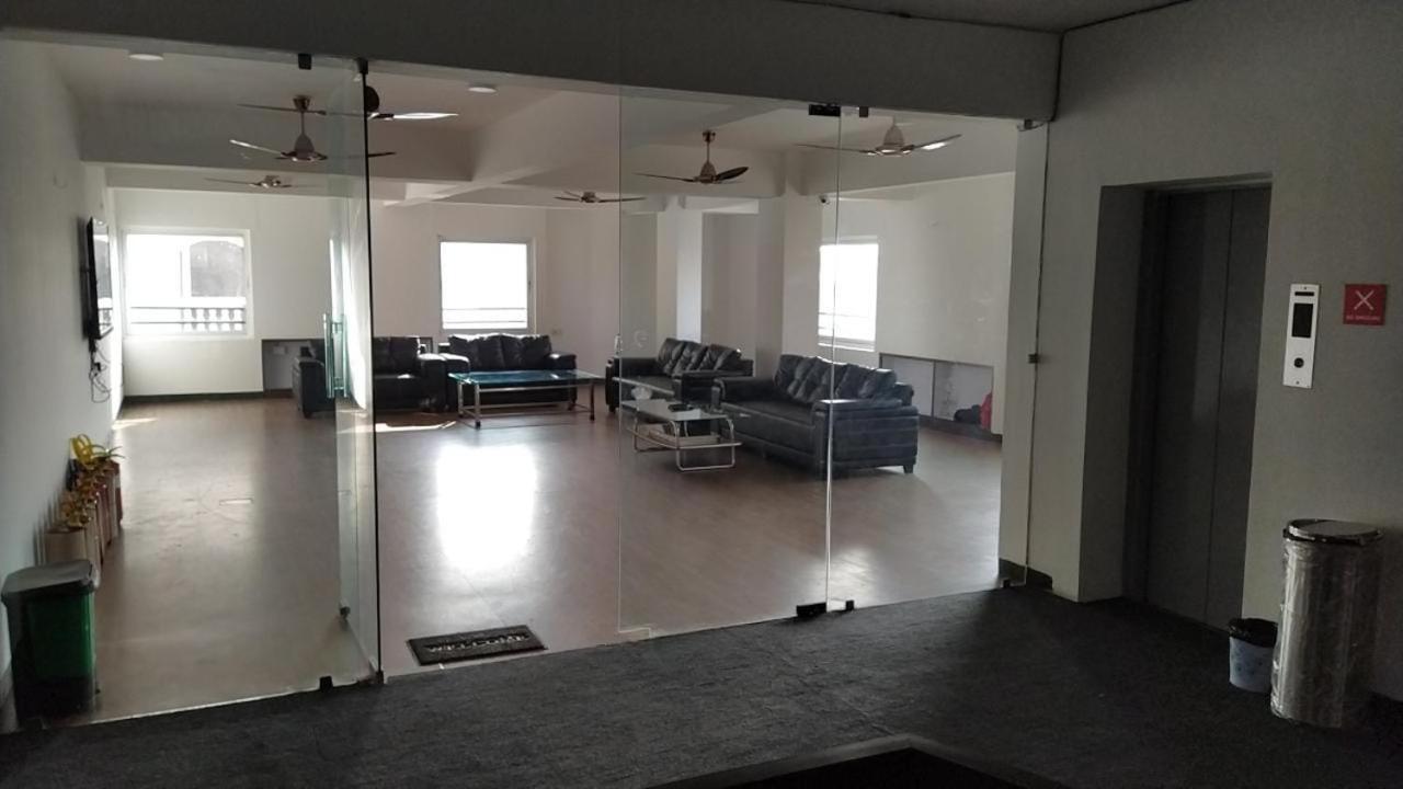 אינדורה Hotel Grand Suites מראה חיצוני תמונה